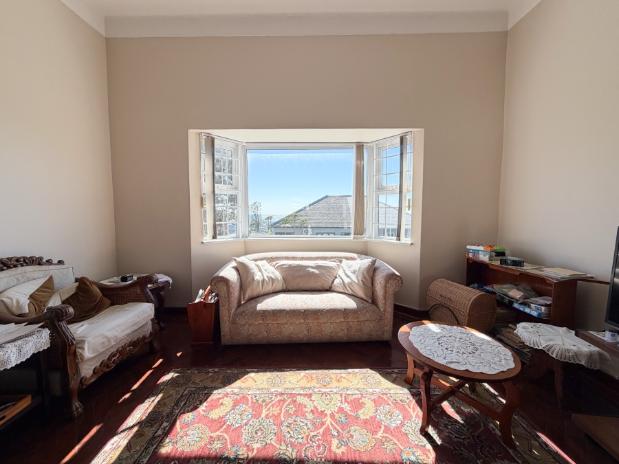 3 Bedroom Property for Sale in Vredehoek Western Cape